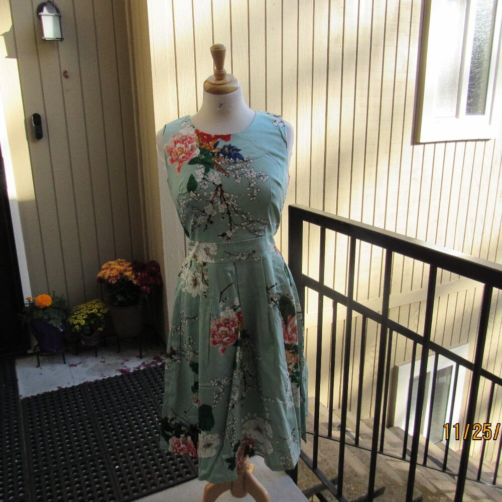 #612  NEW WOMAN'S COTTON FLORAL DRESS BY JOLIE MOI  (SIZE 8US / 12UK)